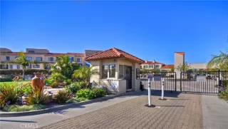 Photo #3: OC23048654 Listing 