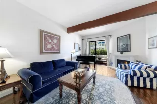 Photo #4: OC23048654 Listing 