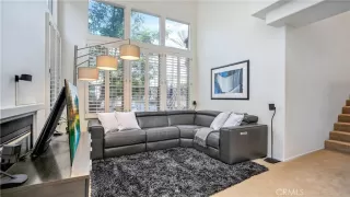 Photo #2: OC23048711 Listing 