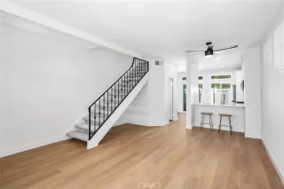 Photo #2: OC23048714 Listing 