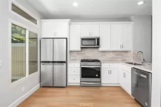 Photo #6: OC23048714 Listing 