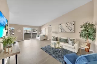 Photo #2: OC23048806 Listing