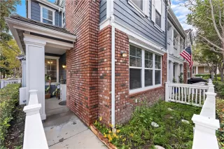 Photo #2: OC23049093 Listing 