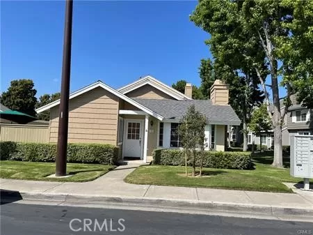 MLS: OC23049384 Condo For Sale