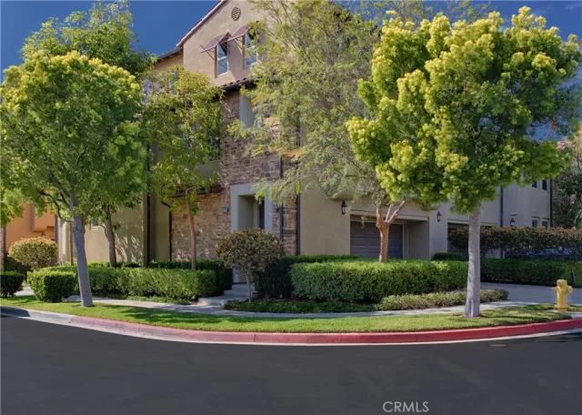 MLS: OC23049527 Condo For Sale