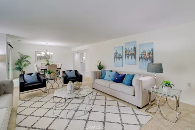 MLS: OC23049578 Condo For Sale