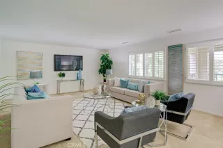 Photo #5: OC23049578 Listing