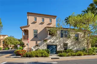 Photo #1: OC23049760 Listing