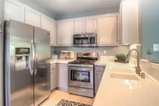 Photo #3: OC23049816 Listing 