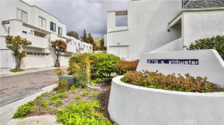 Photo #2: OC23049950 Listing 