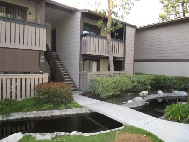 MLS: OC23050027 Condo For Sale