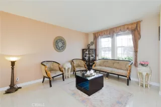 Photo #4: OC23050123 Listing 