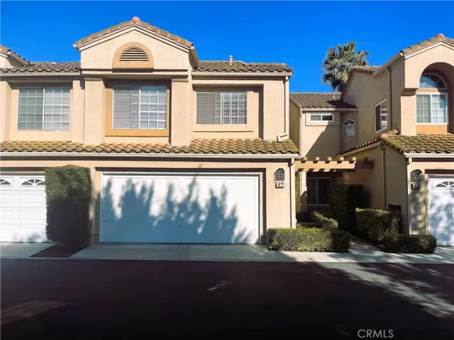 MLS: OC23050380 Condo For Sale