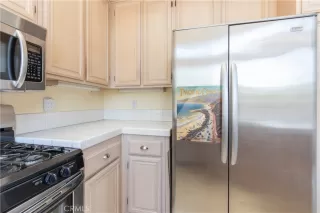 Photo #3: OC23050510 Listing 