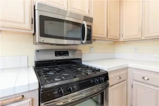 Photo #4: OC23050510 Listing 