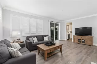 Photo #6: OC23050594 Listing 