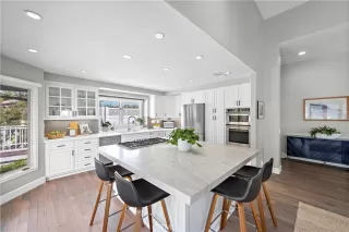 Photo #6: OC23050713 Listing 