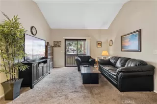 Photo #3: OC23050822 Listing 