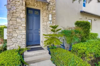 Photo #2: OC23050960 Listing