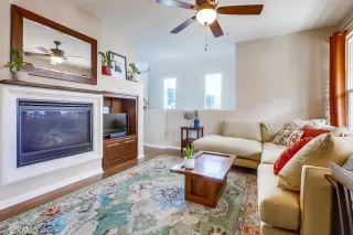 Photo #5: OC23050960 Listing