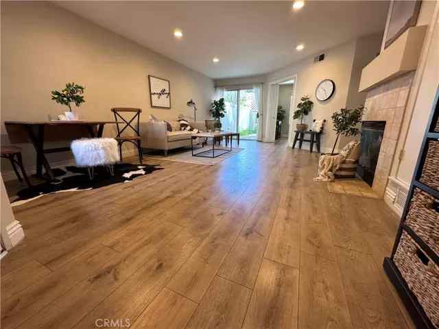 MLS: OC23051252 Condo For Sale