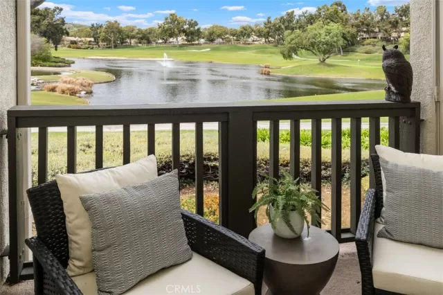 MLS: OC23051545 Condo For Sale