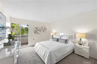 Photo #5: OC23051905 Listing