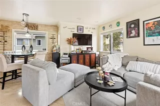 Photo #2: OC23051986 Listing