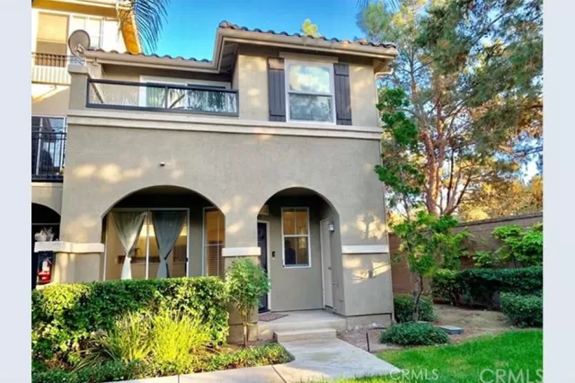 MLS: OC23052187 Condo For Sale