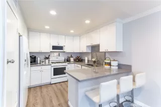 Photo #5: OC23052194 Listing 