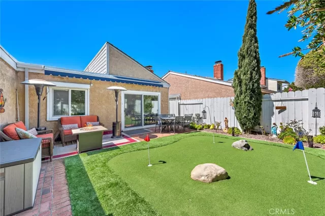 MLS: OC23052736 Condo For Sale