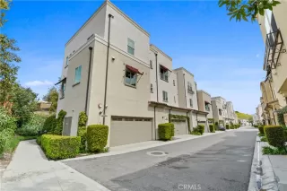 Photo #2: OC23052953 Listing 