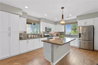 Photo #6: OC23052953 Listing 