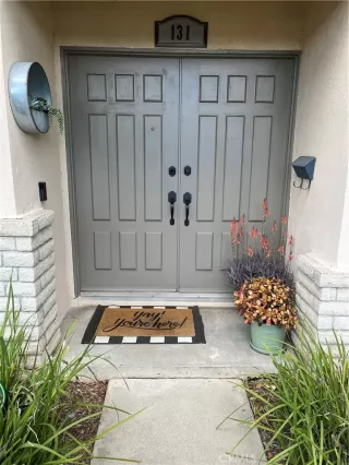 Photo #1: OC23053109 Listing