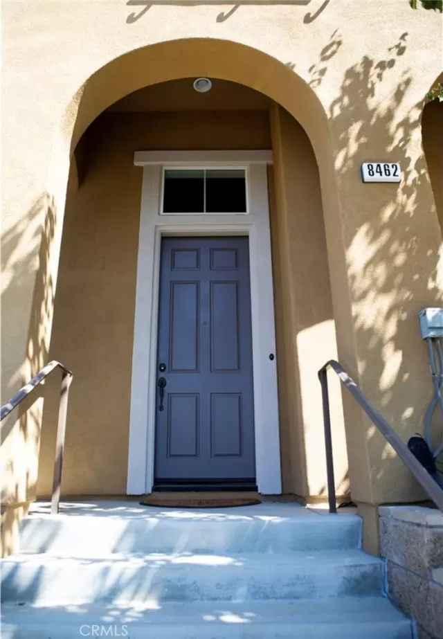 MLS: OC23053466 Condo For Sale