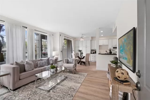 MLS: OC23053493 Condo For Sale