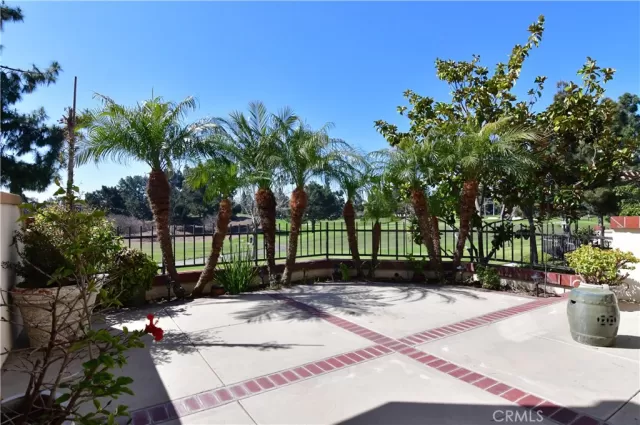 MLS: OC23053608 Condo For Sale