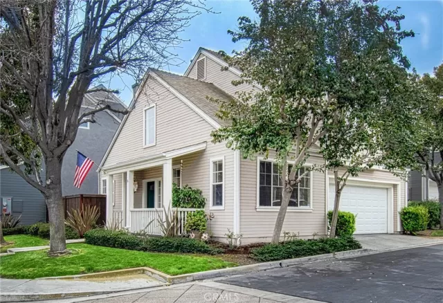 MLS: OC23053764 Condo For Sale