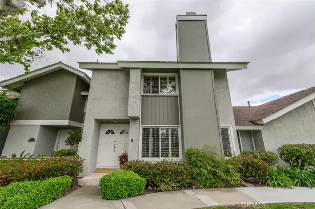 MLS: OC23054188 Condo For Sale