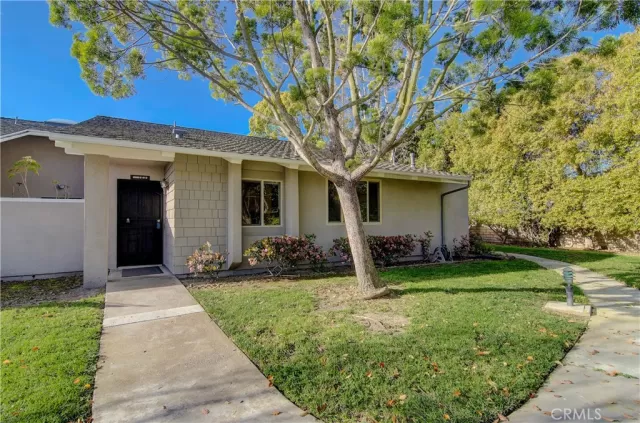 MLS: OC23054228 Condo For Sale