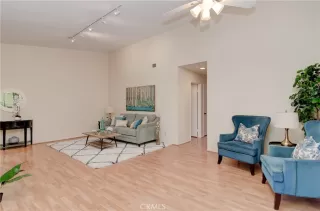 Photo #6: OC23054228 Listing