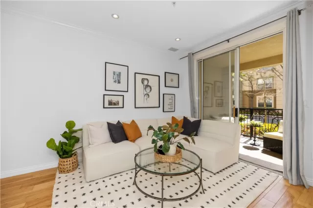 MLS: OC23054370 Condo For Sale