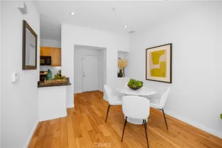 Photo #5: OC23054370 Listing 