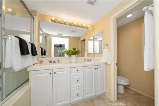 Photo #6: OC23054388 Listing 