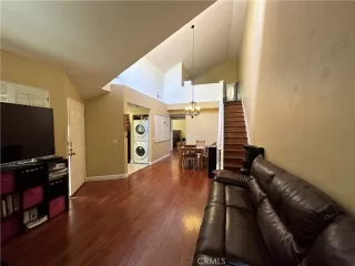 Photo #2: OC23054496 Listing 