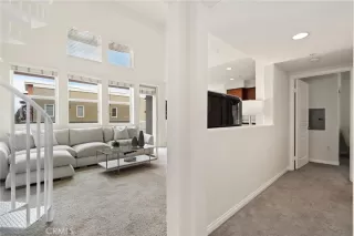 Photo #4: OC23054644 Listing