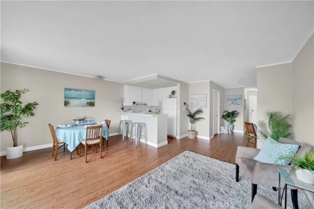 MLS: OC23054736 Condo For Sale