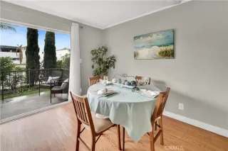 Photo #2: OC23054736 Listing 