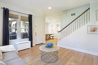 Photo #3: OC23055091 Listing 