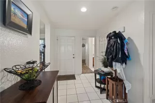 Photo #3: OC23055175 Listing